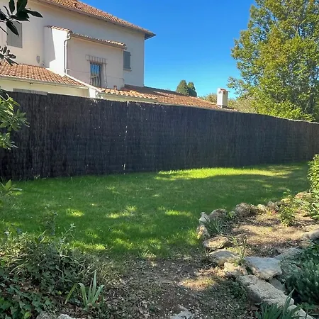 Villa Neuve 5 Ch Et Jacuzzi Castries