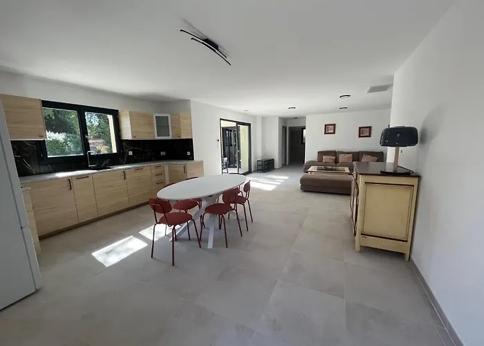 Neuve 5 Ch Et Jacuzzi Villa *